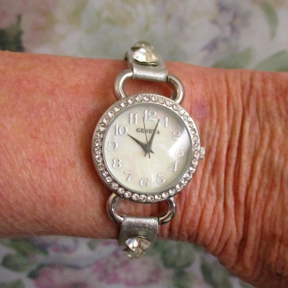 VINTAGE Geneva Rhinestone Mother of Pearl Watch: Silver  display picture 1