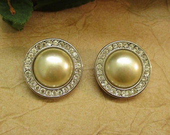 KJL Silver Rhinestone Pearl Clip Earrings ~ Kenneth J Lane AUSTRIAN CRYSTAL Pearl Button Silver Round Clip Earrings ~ Designer Earrings