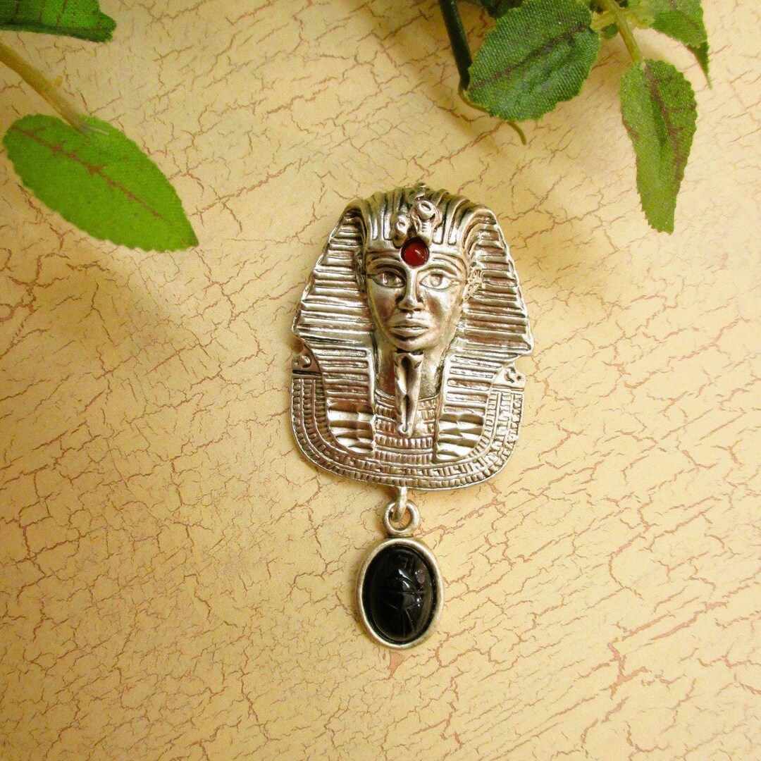 Pendentif-broche égyptien Scarabée En Argent Doré - Occasion (style Pharaon)