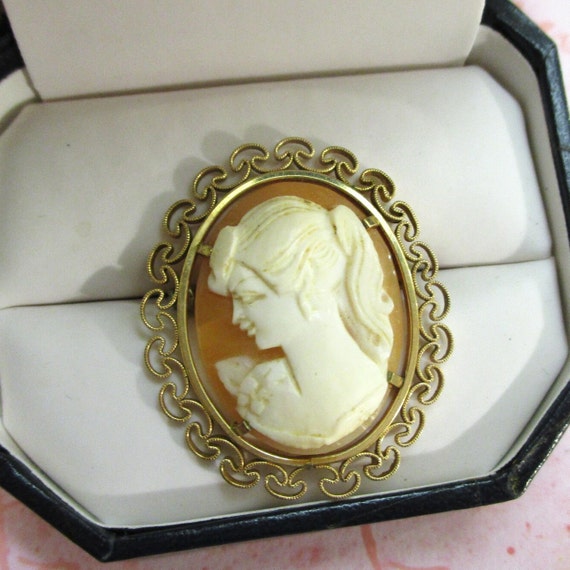 KREMENTZ Shell Cameo 14K Gold Plate Scroll Brooch… - image 4