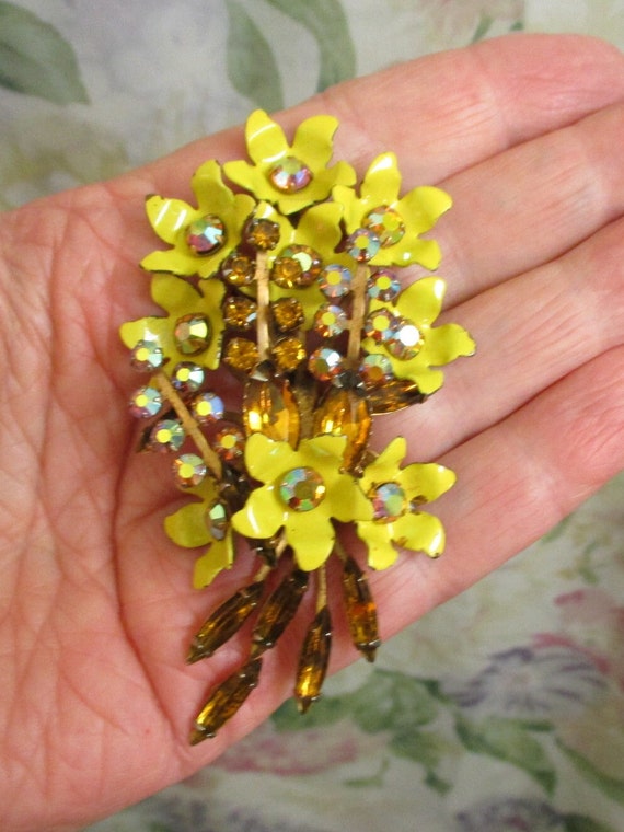 1950s VINTAGE Floral Bouquet Rhinestone Brooch ~ … - image 4