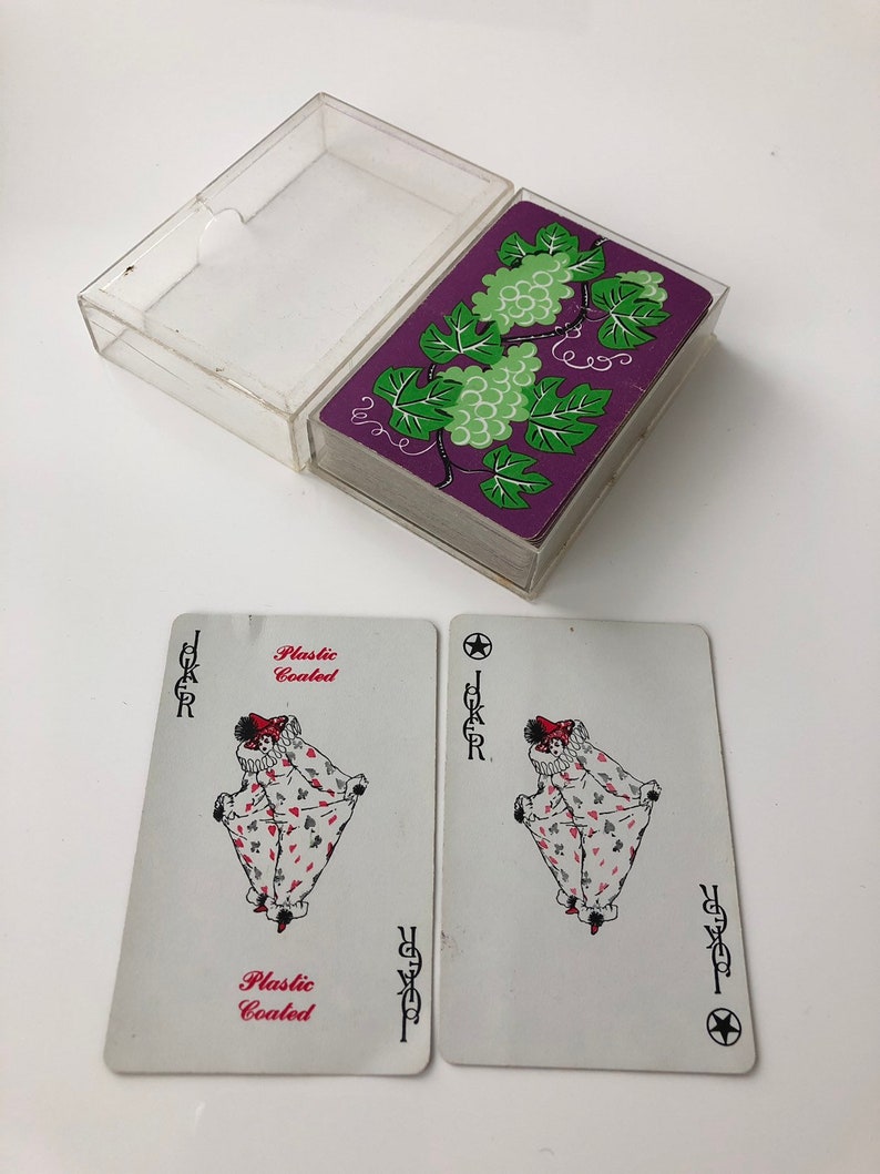 794px x 1059px - Rare Vintage deck of playing cards with Purple Grapes design - Collector's  Item