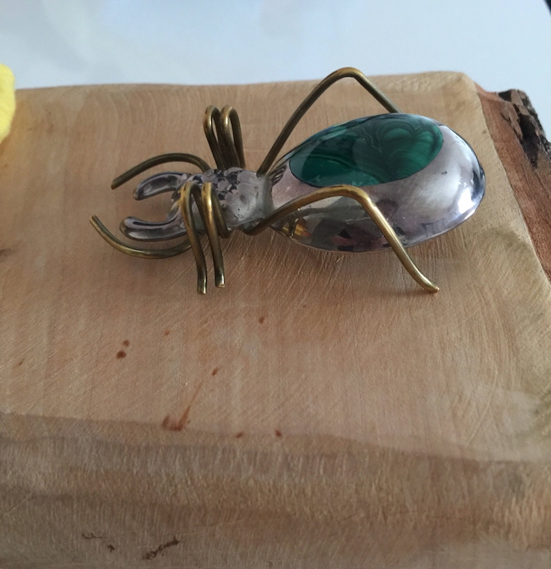 3D Spider Brooch 925 Silver with Natural Patina and Green Stone Vintage Silver Brooch