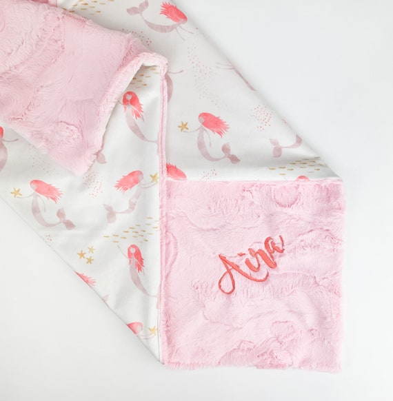 Blanket with online initials