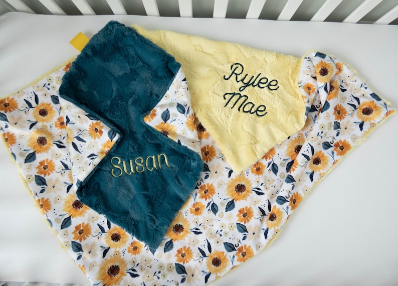 Sunflower Personalized Baby Blanket, Minky Baby Blanket, Baby Blanket with Name, Monogram Baby Blanket, Floral Blanket, Baby Girl Gift image 3