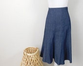 50 OFF WINTER SALE Vintage 90s Larry Levine Dark Blue Jean High Waist Stretch Knee Length Minimal Denim A Line Flare Skirt Bottom 12 Large