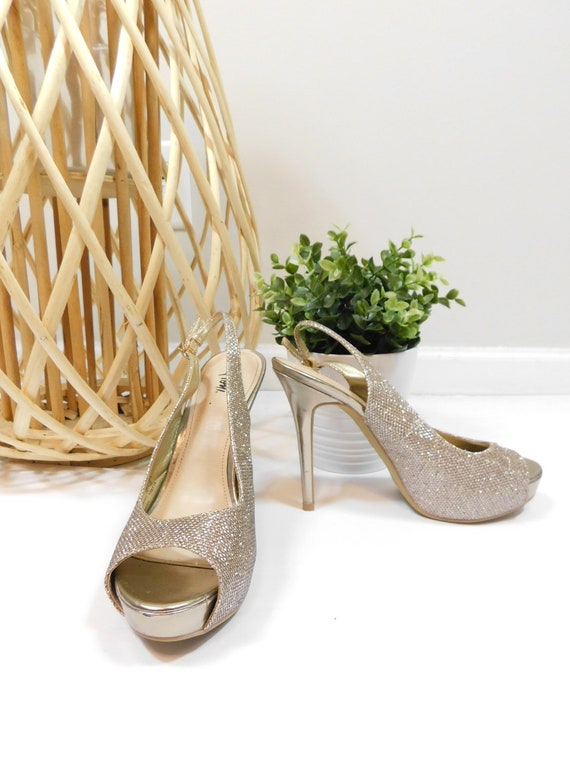 Pia Champagne Satin Platform Heels – Mod and Retro Clothing | Heels, Platform  heels, Sandals heels