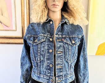 Chaqueta vaquera Levis original vintage de los 80, azul oscuro lavado ácido, con cuello y botones, estilo camionero, manga 3/4, corta, talla mediana