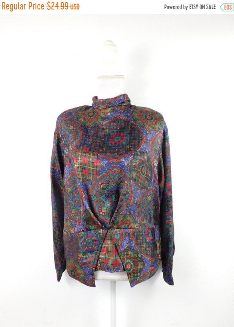 Collectible Paisley Plaid Print Red Colorful Mock Turtleneck Back Closure Top Blouse Shirt Sz 12 Large 50/% SUMMER SALE Vintage A.K