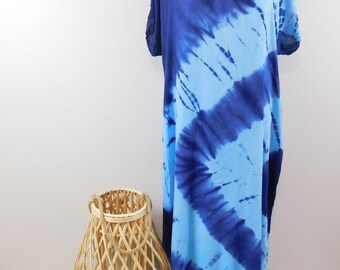 Vintage 90s Tie Dye Print Light Dark Blue Stretch V Neck Side Slits Rayon Short Sleeve Long Maxi Dress Sz 2X Plus Size