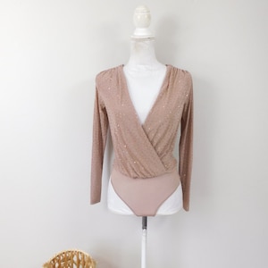 Vintage 00s Taupe Bronze Diamond Embellished Sheer Fitted Stretch Plunge Wrap 1 Pc Long Sleeve Top Bodysuit Onesie Shirt Sz Small
