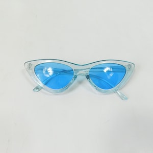 Vintage Blue Cat Eye Triangle Shape Tinted Rimless Transparent Plastic Fashion Color Sunglasses Shades Glasses Eyewear