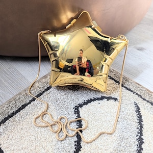 Vintage 00s Brilhante Ouro Metálico Estrela Balão Acrílico Fecho de Metal Grande Crossbody Alças Longas Corrente Bolsa de Ombro Bolsa Clutch