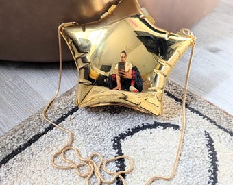 Vintage 00s Shiny Gold Metallic Star Balloon Acrylic Metal Closure