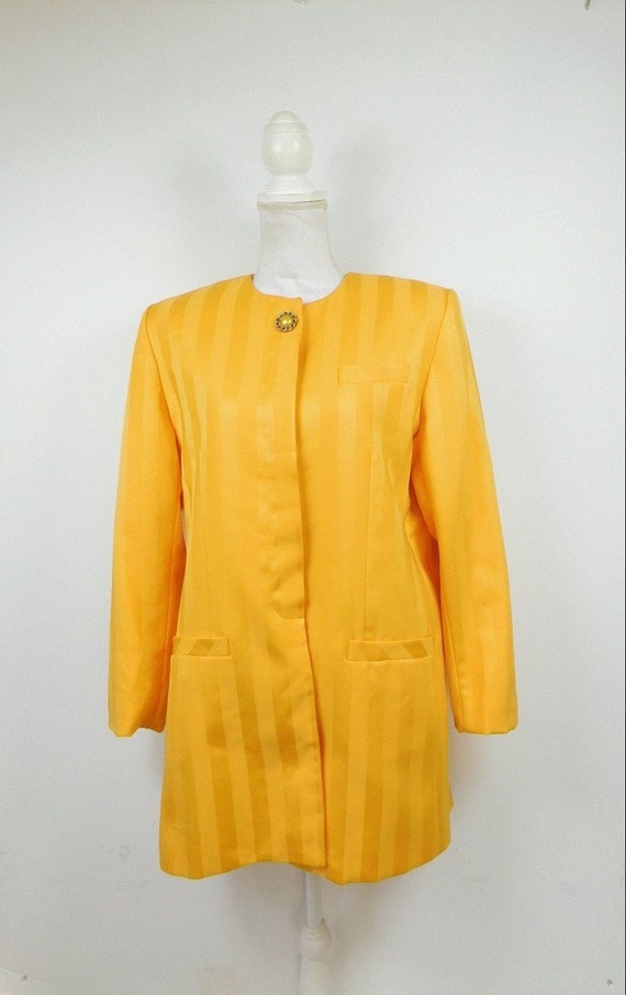 vintage mustard yellow shiny Gem