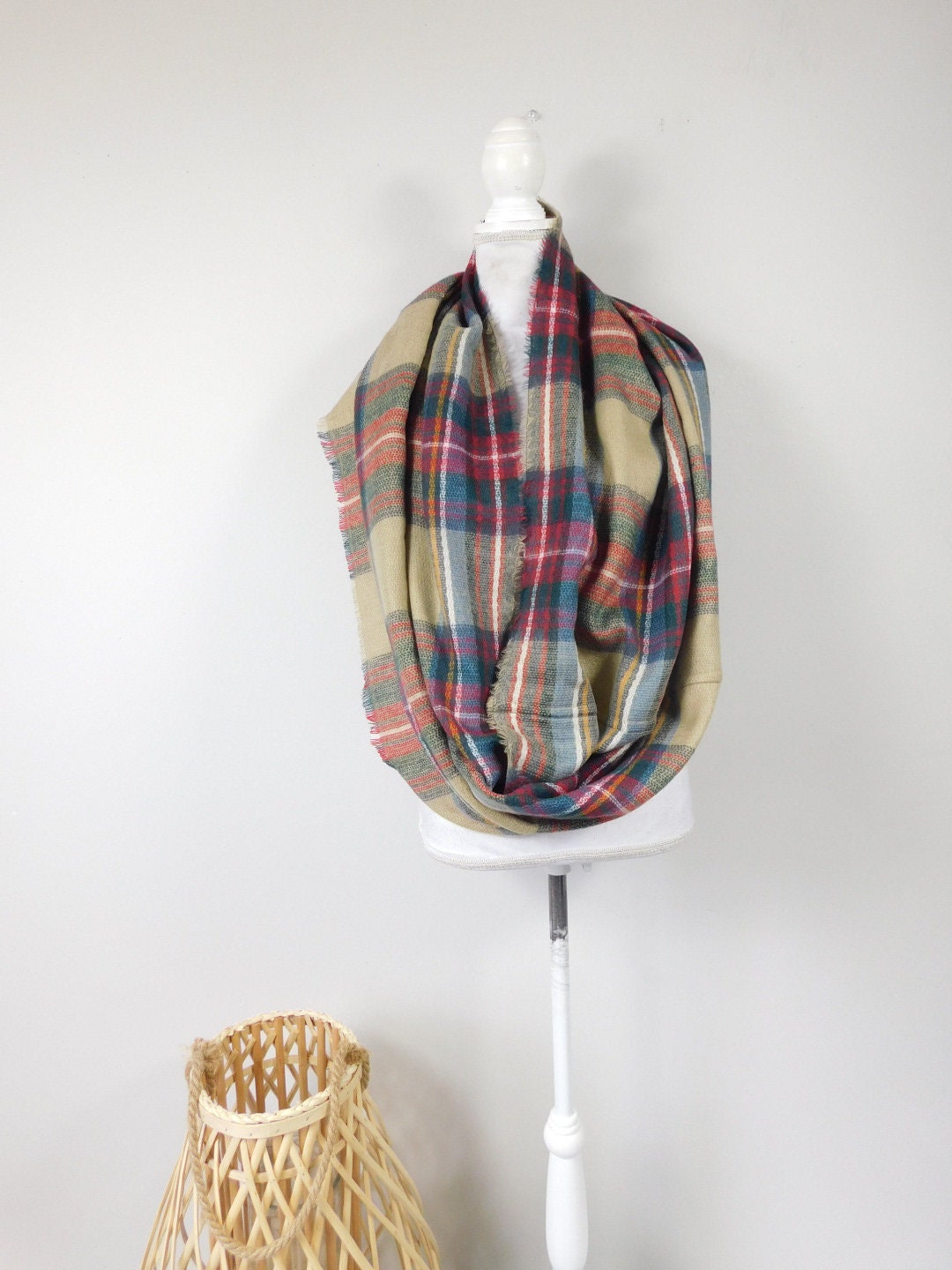 Burberry style infinity scarf 2025