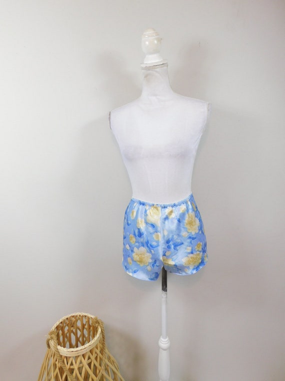 Vintage 90s Light Blue Yellow Flower Floral Print 