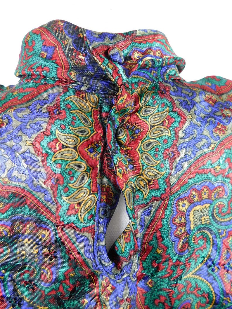 Collectible Paisley Plaid Print Red Colorful Mock Turtleneck Back Closure Top Blouse Shirt Sz 12 Large 50/% SUMMER SALE Vintage A.K