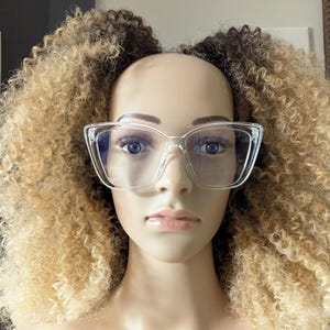 Vintage 00s Klare große quadratische Form transparente große Kunststoff übergroße Rahmen Mode klassische Sonnenbrillen Objektiv Kostüm Gläser Bild 1