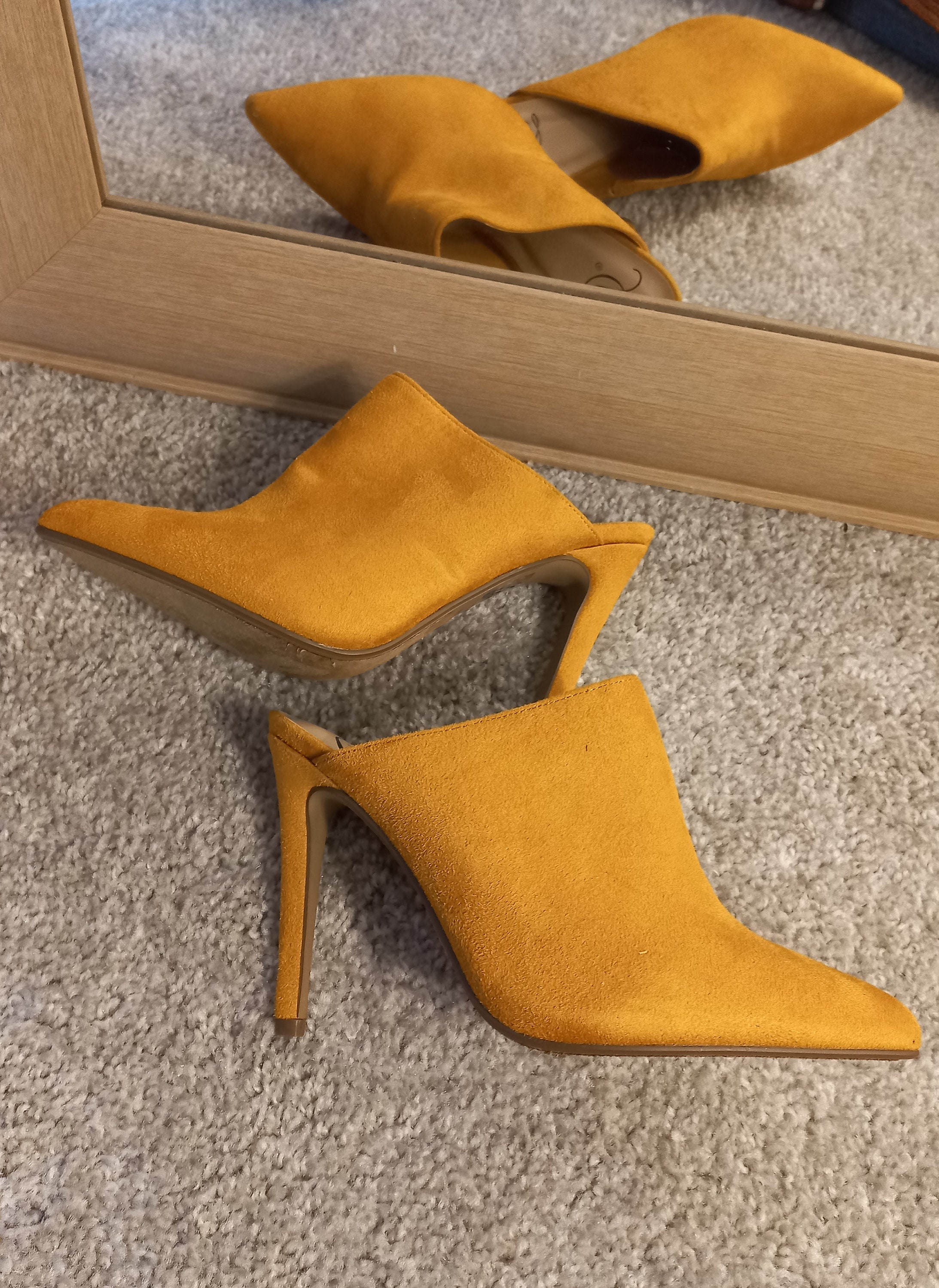 Vintage 00s Mustard Yellow Faux Suede Mules Slip on Pointed Toe