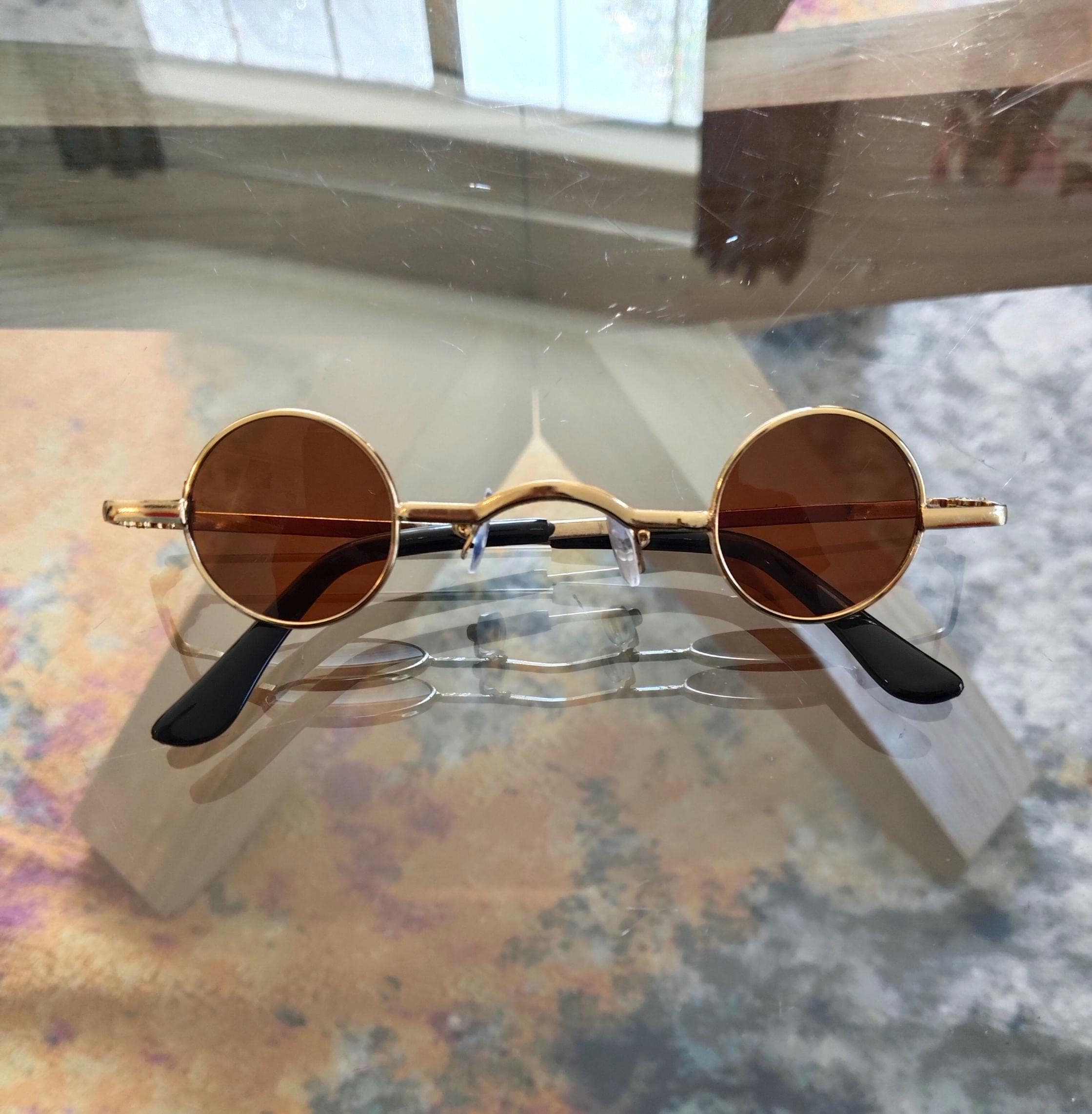 QUAY // ltd ed retro-glam xl round champagne frame brown fade lens sungl… FELT CUTE Retro Oval Sunglasses for Women – QUAY main image 2