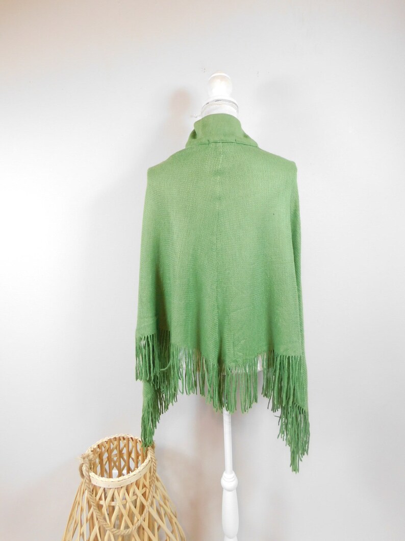 50/% OFF SPRING SALE Vintage Folio New York Bright Green Fringe Stretch Knitted Asymmetrical Turtleneck Sweater Poncho Cape One Size Fits Mos