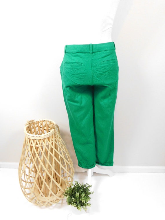 Kelly green top capri pants