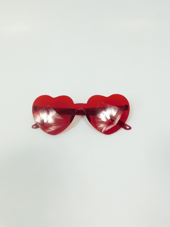 Vintage Red Heart Shaped Transparent Fashion Plas… - image 2