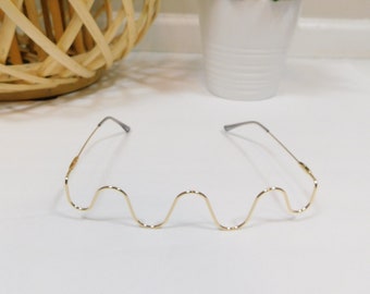 Vintage 90s Gold No Lens Metal Chevron Squiggly Wavy Transparent Frame Fashion Standard Sunglasses Glasses Eyewear