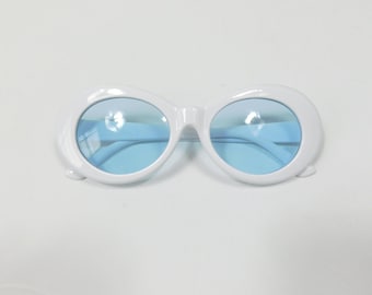 Vintage 00s White Light Blue Oval Round Shaped Tinted Transparent UV400 Fashion Plastic Frame Sunglasses Lens Glasses Eyewear