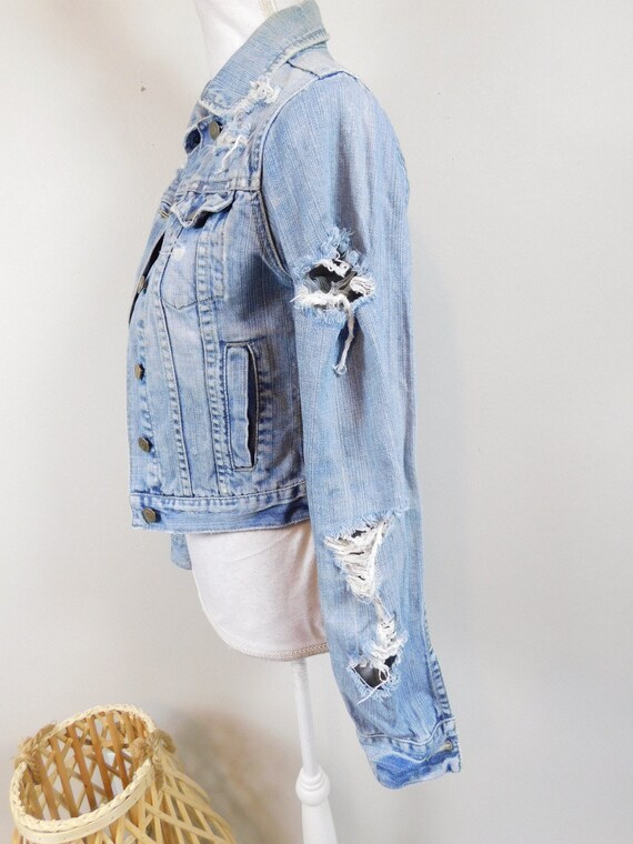 Vintage 90s Light Wash Jean Ripped Distressed Cot… - image 5