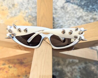 Vintage 00s Gray Silver Spiked Black Tinted Heavy Metal One Single