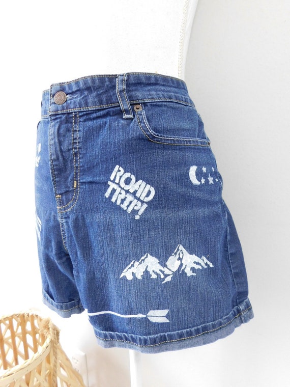 Vintage 90s Levi Hand Painted Road Trip Words Tra… - image 2