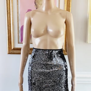 Vintage 00s Black Silver Sparkle Sequin Beaded High Waist Lined Polyester Party Short Mini Length Bodycon Skirt Sz Large image 1