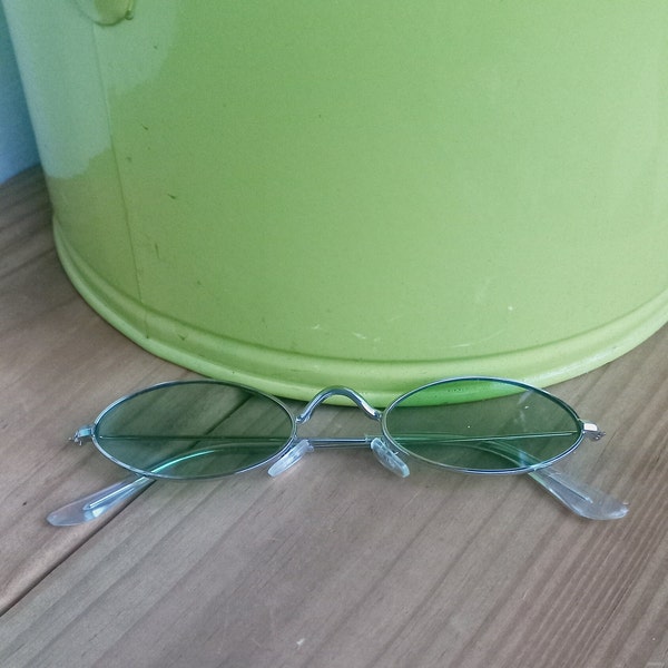 Vintage Green Silver Metal Frame Oval Cat Eye Tinted Fashion Hippie Sunglasses Lens Classic Transparent Glasses Sunnies