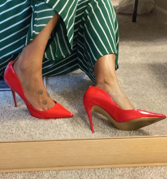 Bright top red heels