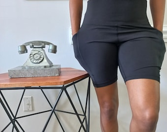 Vintage 00s Black Side Pockets Solid Workout Sweat Elastic Waist Tights Cropped Biker Leggings Pants Shorts Activewear Sz Large