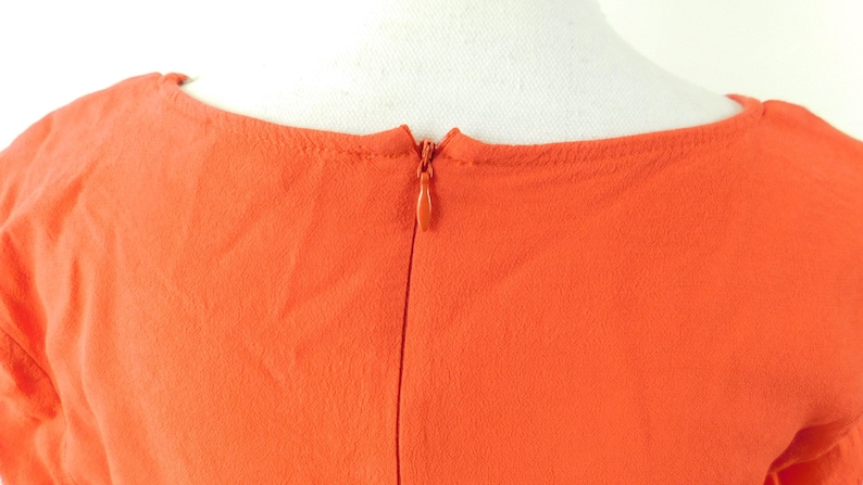 50/% OFF SPRING SALE Vintage 90s Solid Bright Orange Crewneck Minimal Pencil Summer Shift Knee Length Boxy Long Sleeve Dress Sz Medium