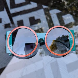 Vintage 00s Dark Green Orange Round Shaped Colorblock Large Black Tinted Fashion Plastic Frame Sunglasses Lens Glasses Eyewear