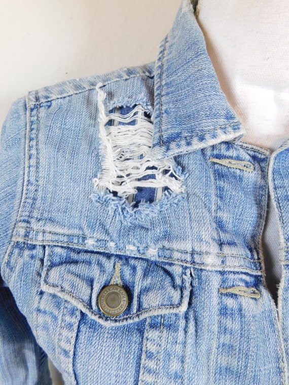 Vintage 90s Light Wash Jean Ripped Distressed Cot… - image 2