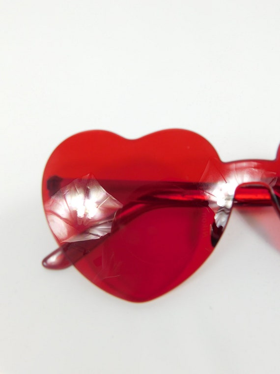 Vintage Red Heart Shaped Transparent Fashion Plas… - image 3