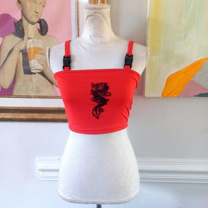 Vintage 00s Chinese Embroidered Dragon Print Red Black Graphic Buckle Spaghetti Strap Sleeveless Crop Top Shirt Tee Blouse Small