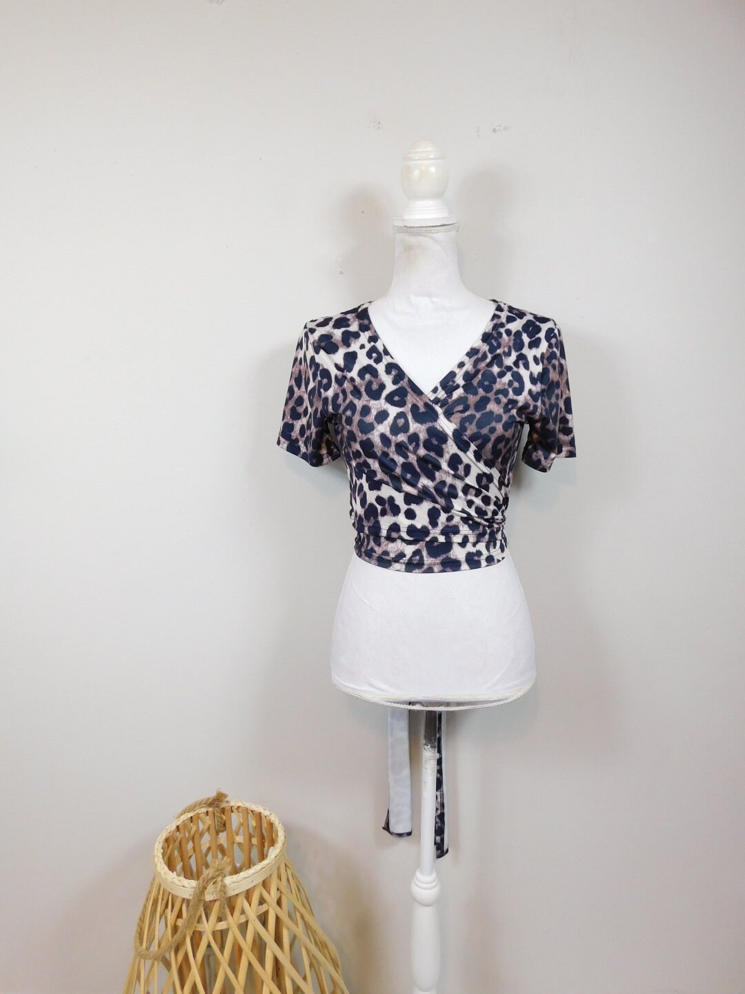 Vintage 90’s leopard off shoulder top