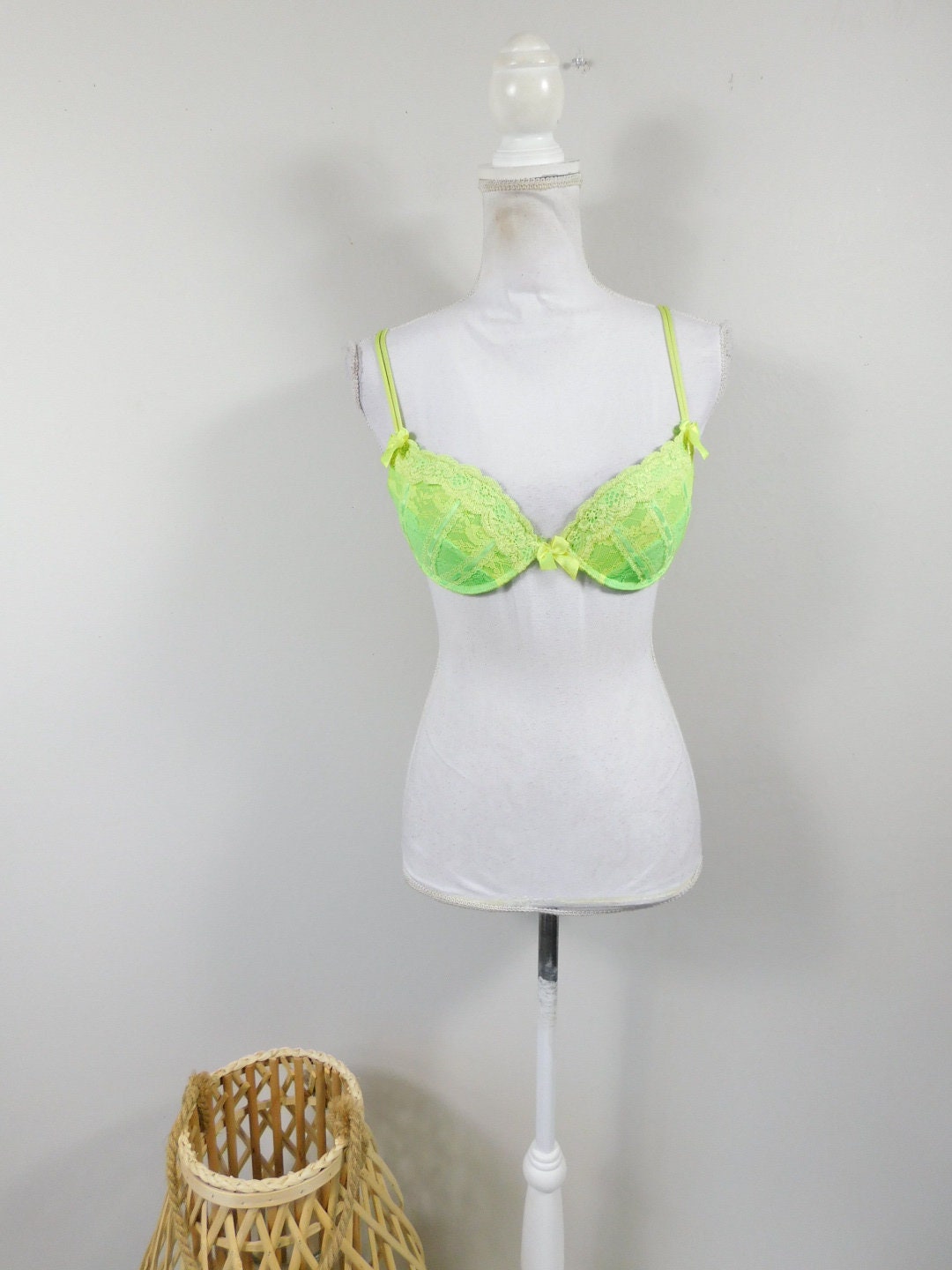 Vintage 90s Lime Green Floral Flower Print Lace Padded Pushup Bra