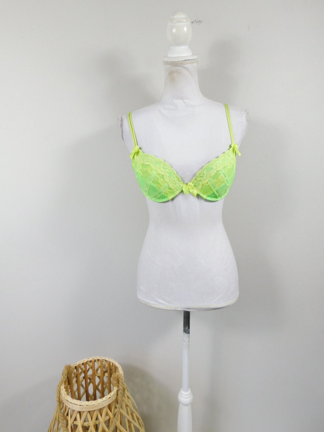 Vintage 90s Lime Green Floral Flower Print Lace Padded Pushup Bra Underwire  Ribbon Bow Adjustable Straps Lingerie Sz 34B 