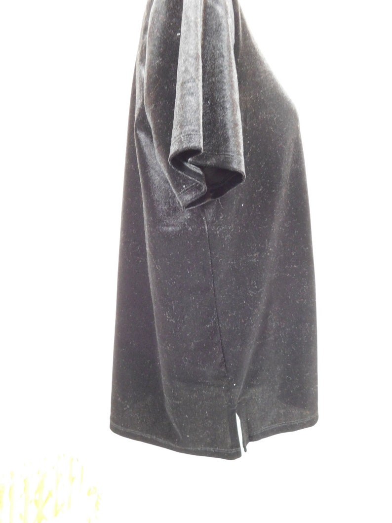 50/% OFF SPRING SALE Vintage 90s Black Velvet Soft Grunge Crewneck Side Slits Minimal Witch Short Sleeve Top Shirt Blouse Tee Xl Plus Size