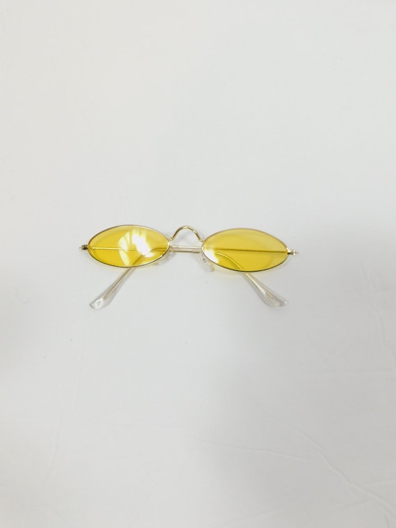 Vintage 00s Yellow Gold Oval Tiny Tinted Metal Frame Cat Eye  display picture 3