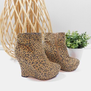 Cheetah print store wedge booties