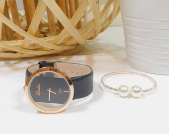 Vintage 00s Black Gold Cut Out Hollow Faux Leather Shiny Chrome Quartz Wrist Watch Minimal Costume Jewelry Fashion Accessory