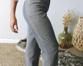Vintage 90s Black White Houndstooth Plaid Checkered Print High Waist Pleated Front Wide Leg Pants Bottoms Trousers Sz Small